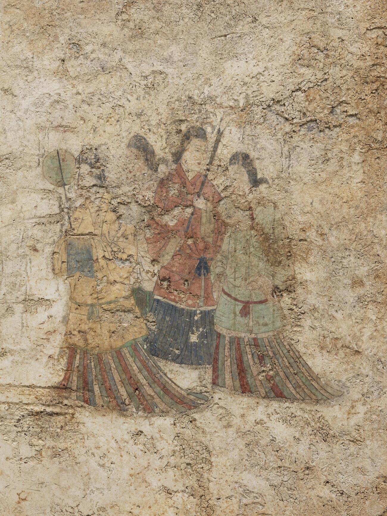 高松塚古墳壁画の、「飛鳥美人」として知られる西壁女子群像（文化庁提供）