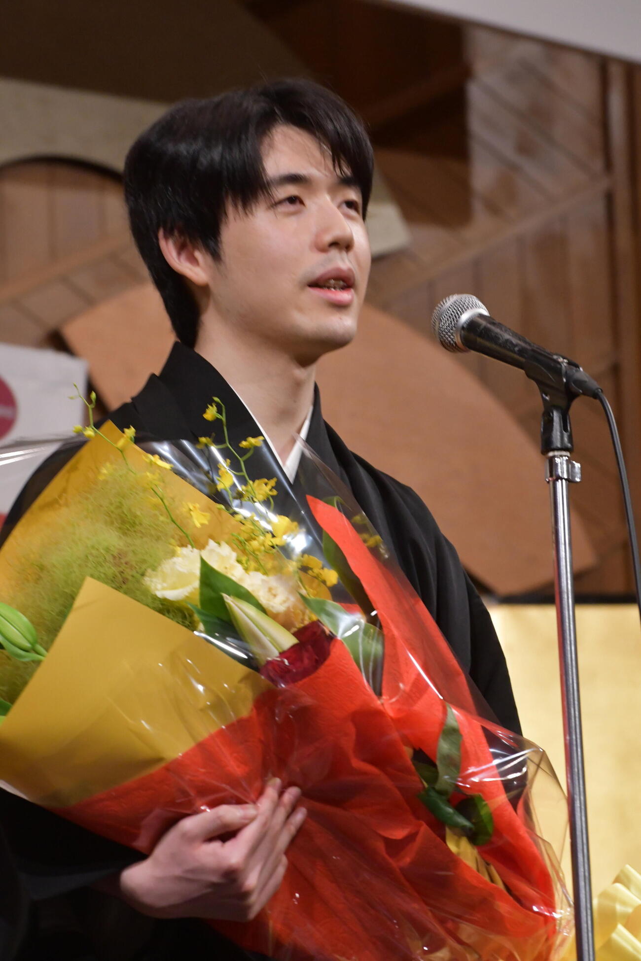 苦しかった今期を謝辞で振り返り4連覇の喜びも語った藤井聡太棋王