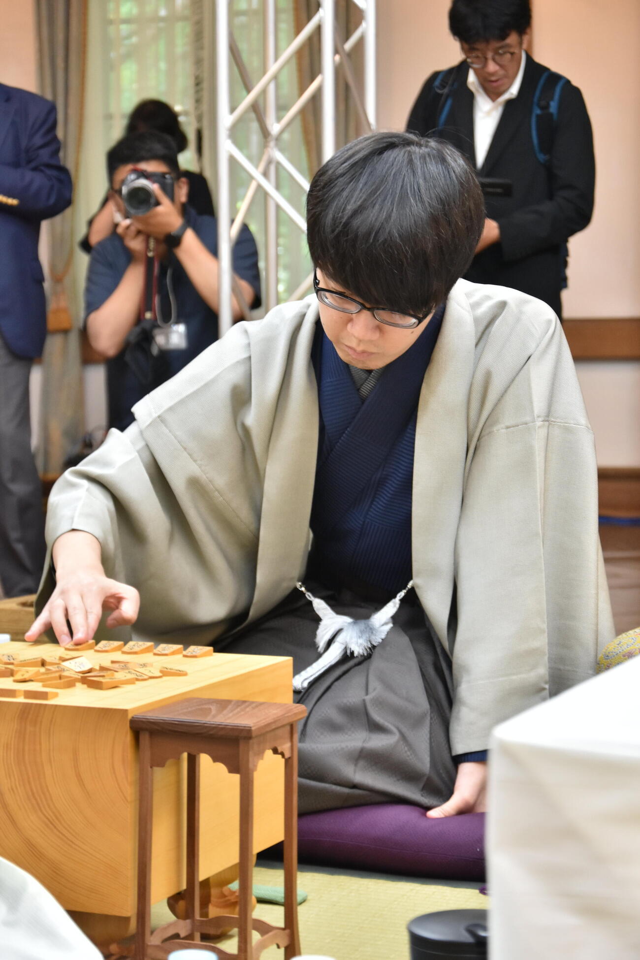 「魂の将棋」で1勝1敗に追いつきたい服部慎一郎七段（日本将棋連盟提供）