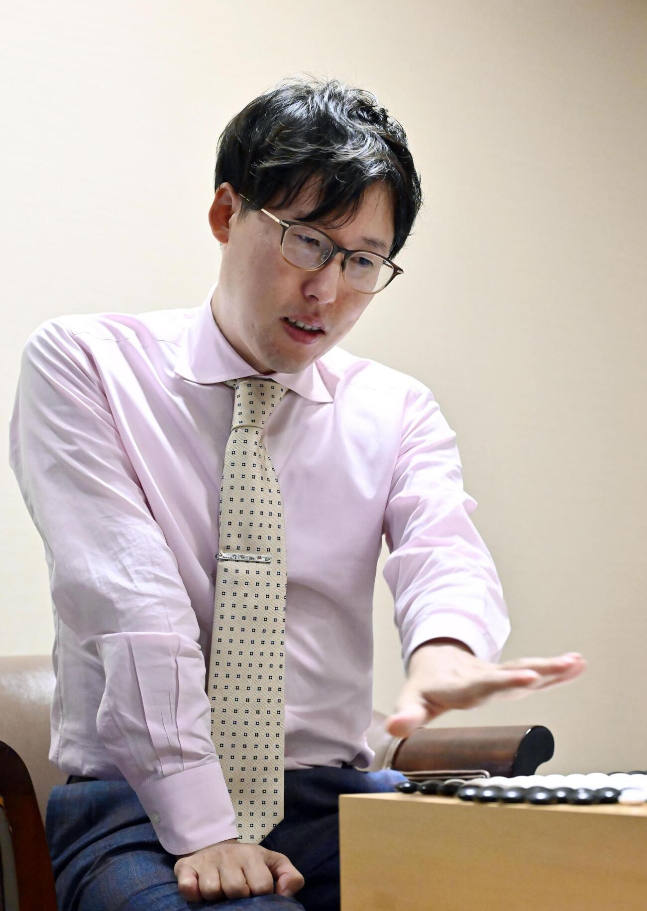 囲碁の第51期碁聖戦第1局で敗れた井山裕太碁聖（共同）