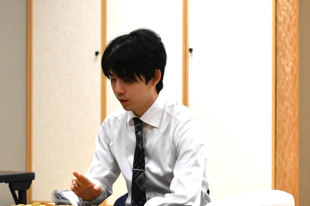 佐藤天彦九段を下して復位へまた一歩前進した藤井聡太6冠