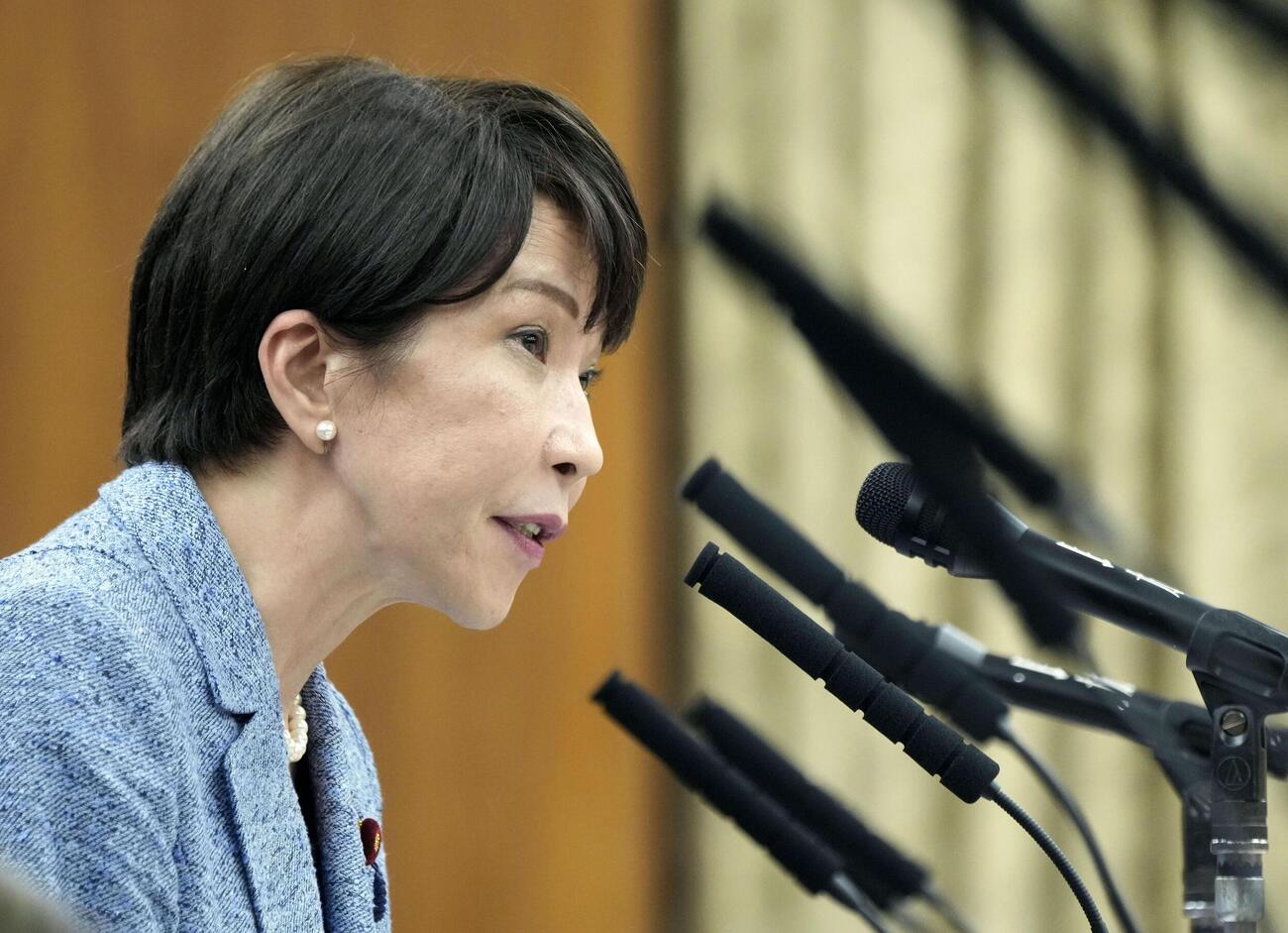 参院災害対策・震災復興特別委員会で答弁する高市首相＝26日午後（共同）