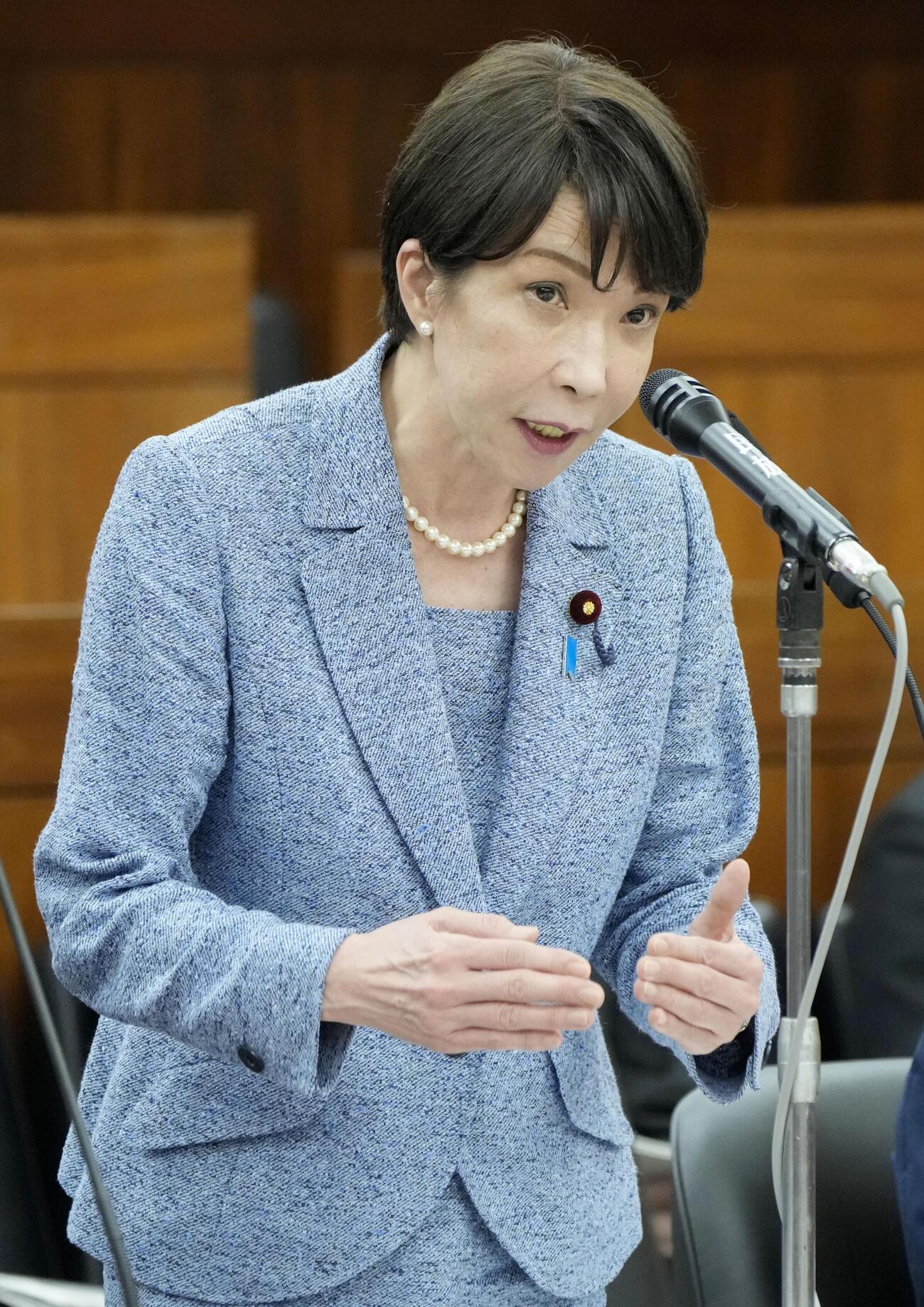 参院災害対策・震災復興特別委員会で答弁する高市首相＝26日午後（共同）