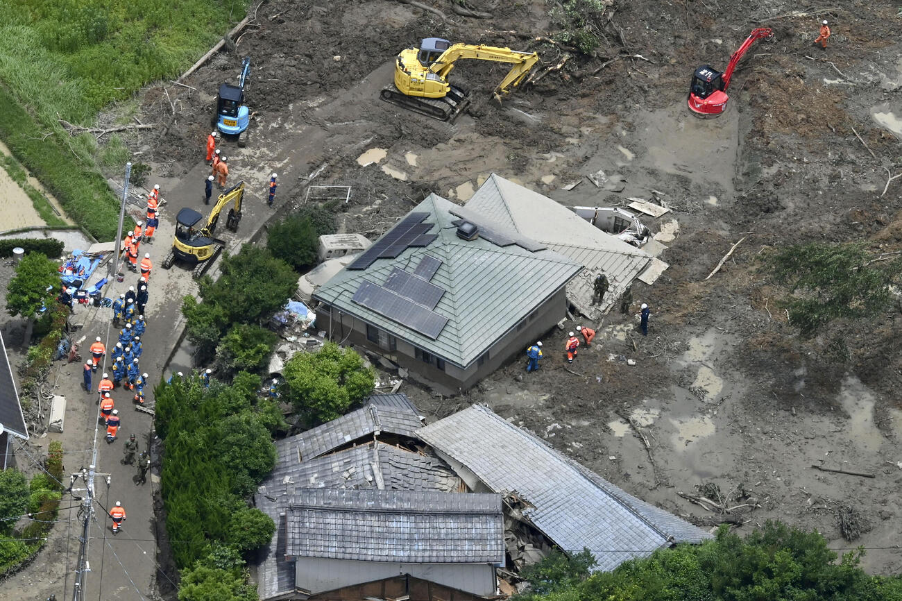 住宅が土砂崩れに巻き込まれた現場