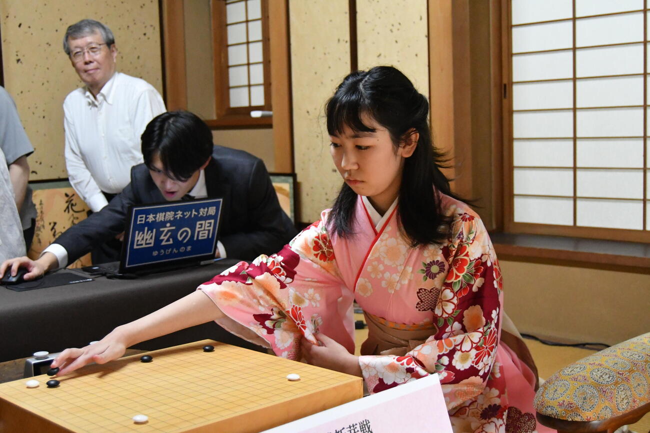 決勝に臨んだ柳原咲輝二段