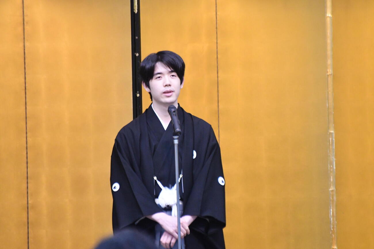 藤井聡太王将は謝辞でターニングポイントとなった第5局について振り返る