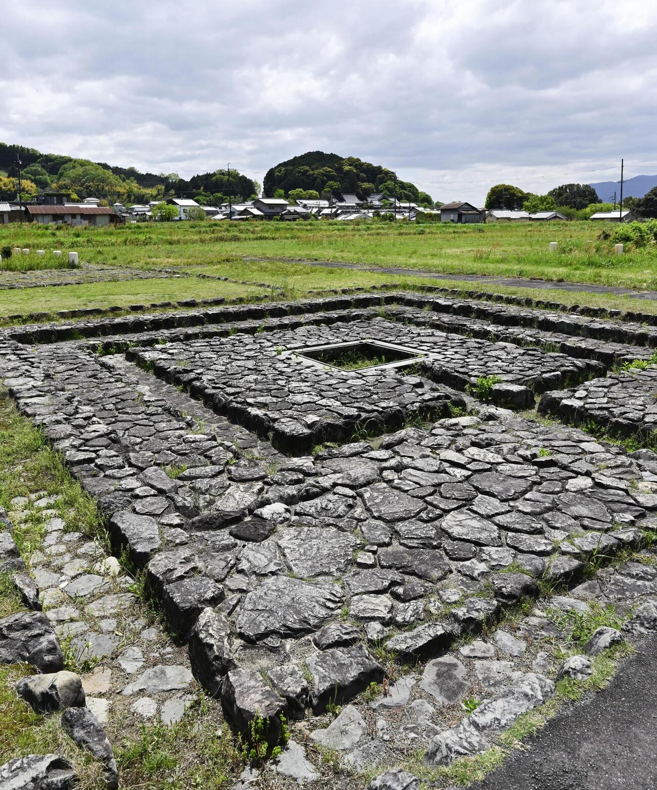 奈良県明日香村の飛鳥宮跡（共同）