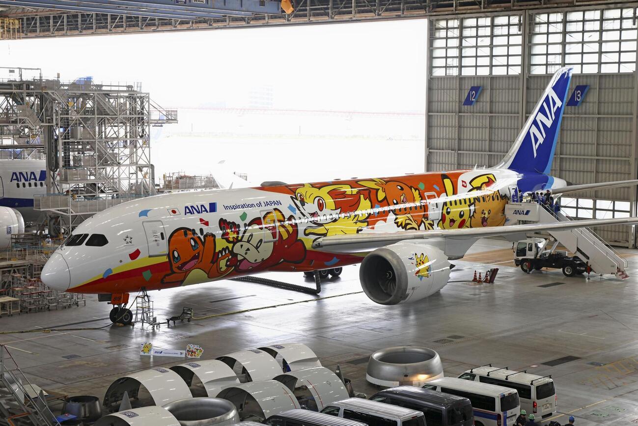 ポケモンをデザインした全日空の特別機（共同）