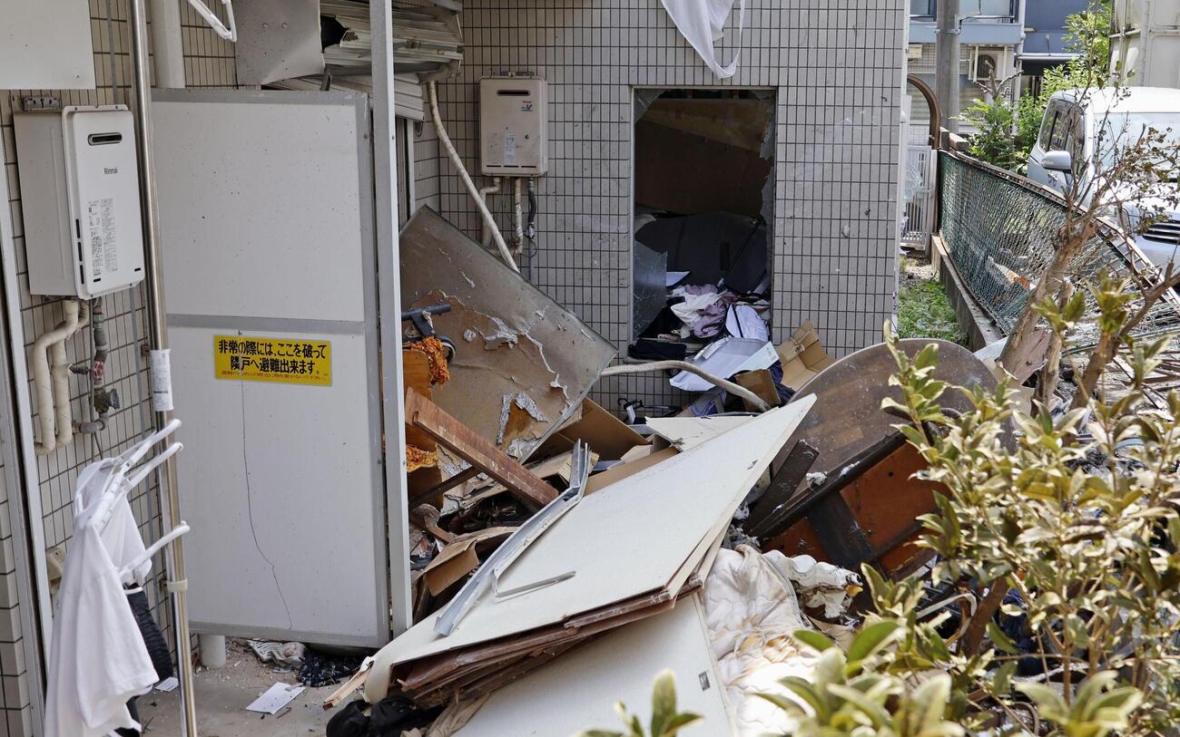 千葉県市川市のマンション爆発現場周辺（共同）
