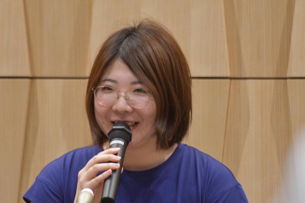 防衛なら通算5期獲得となり「クイーン白玲」の称号を得る白玲戦7番勝負を前に記者会見に応じた西山朋佳白玲