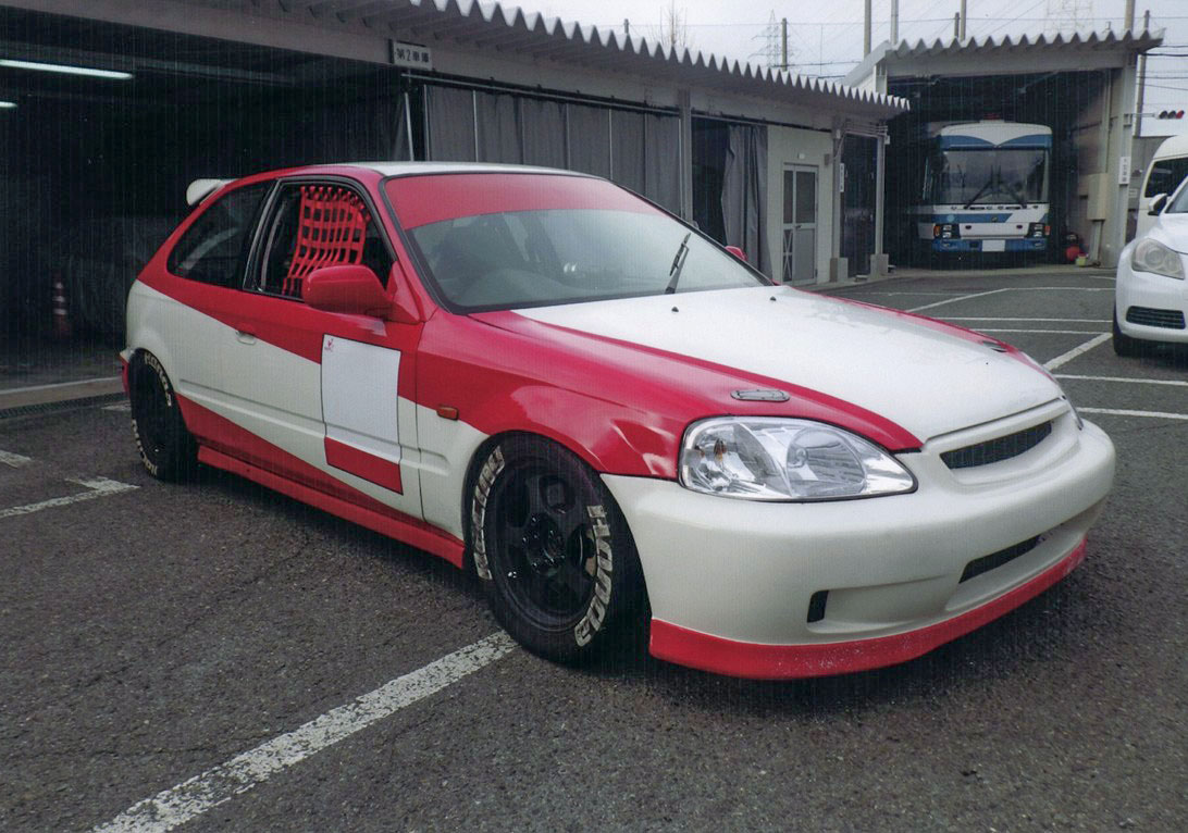 押収された車両（大阪府警提供、警察車両の一部を提供元が画像加工しています）(共同)