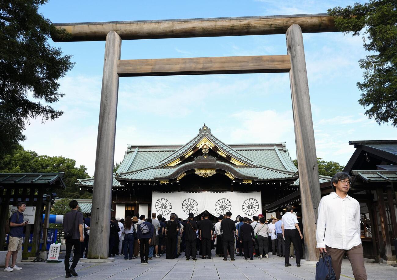 東京・九段北の靖国神社（共同）
