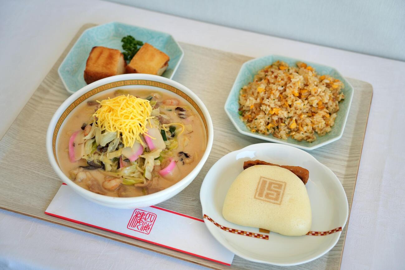 藤井聡太王位の昼食「長崎ちゃんぽん」「長崎角煮まんじゅう」（日本将棋連盟提供）