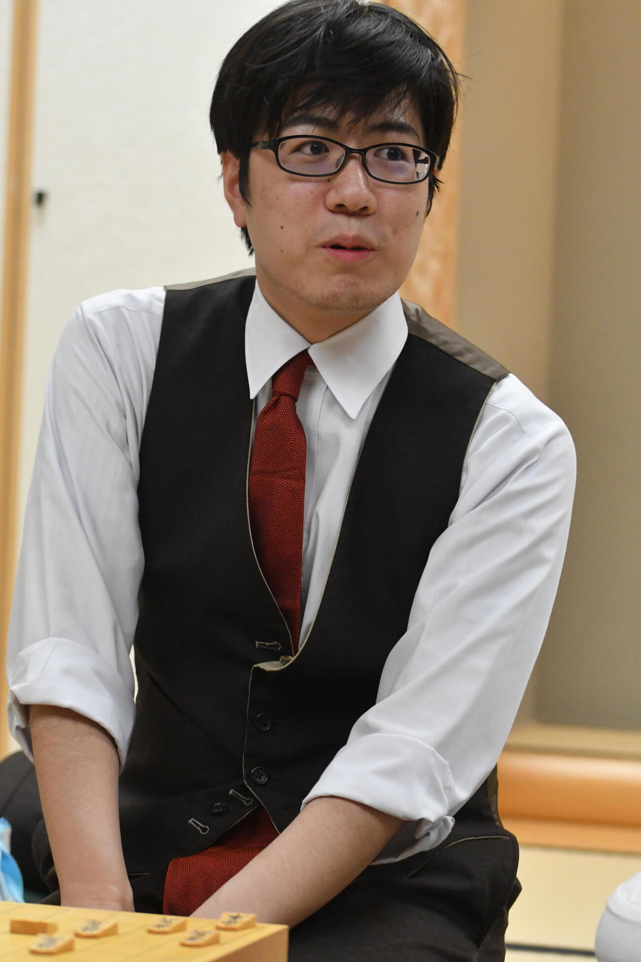 棋聖戦に続いて竜王戦の初挑戦を決めた服部慎一郎七段