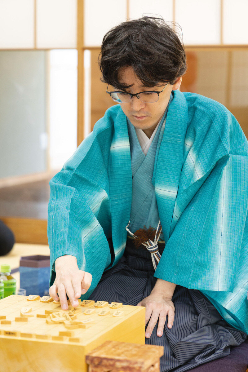 伊藤匠2冠は藤井聡太王位をかど番に追い込めるか（日本将棋連盟提供）