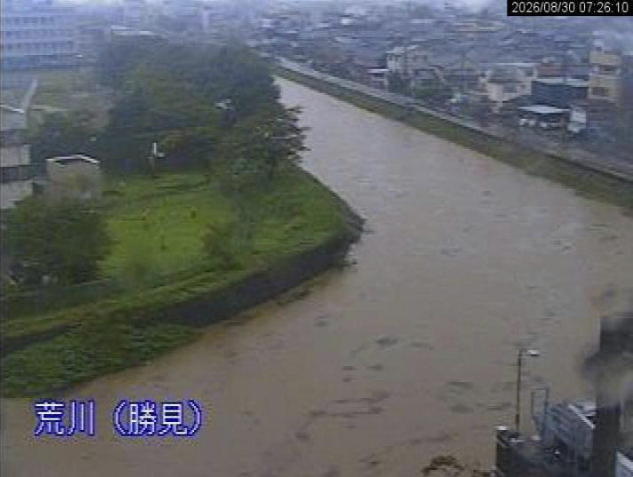 大雨で増水した福井市の荒川のライブカメラ画像＝30日午前（福井県河川・砂防総合情報のホームページから）