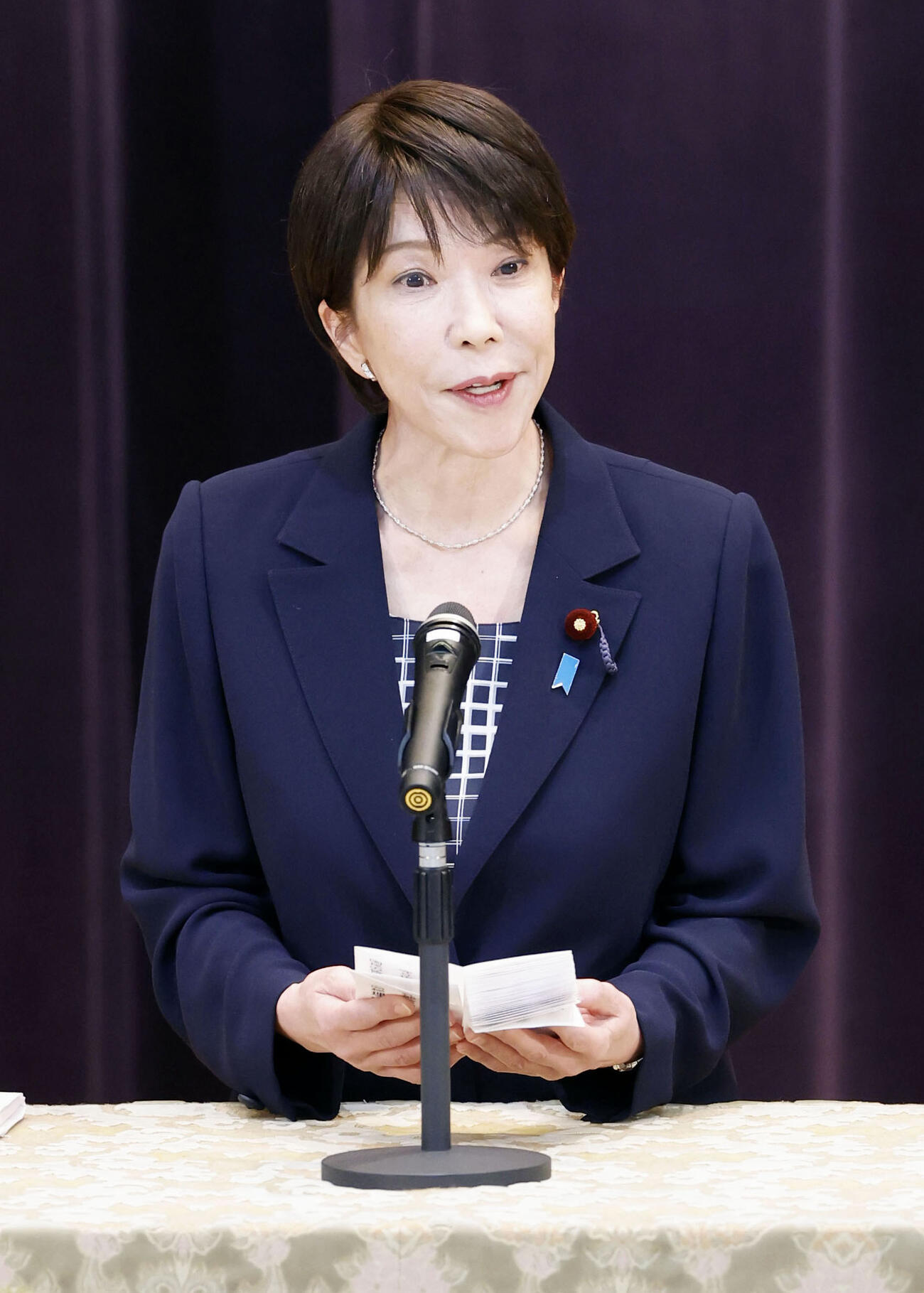 自衛隊指揮官幹部会同で訓示する高市首相＝2日午前、防衛省（共同）