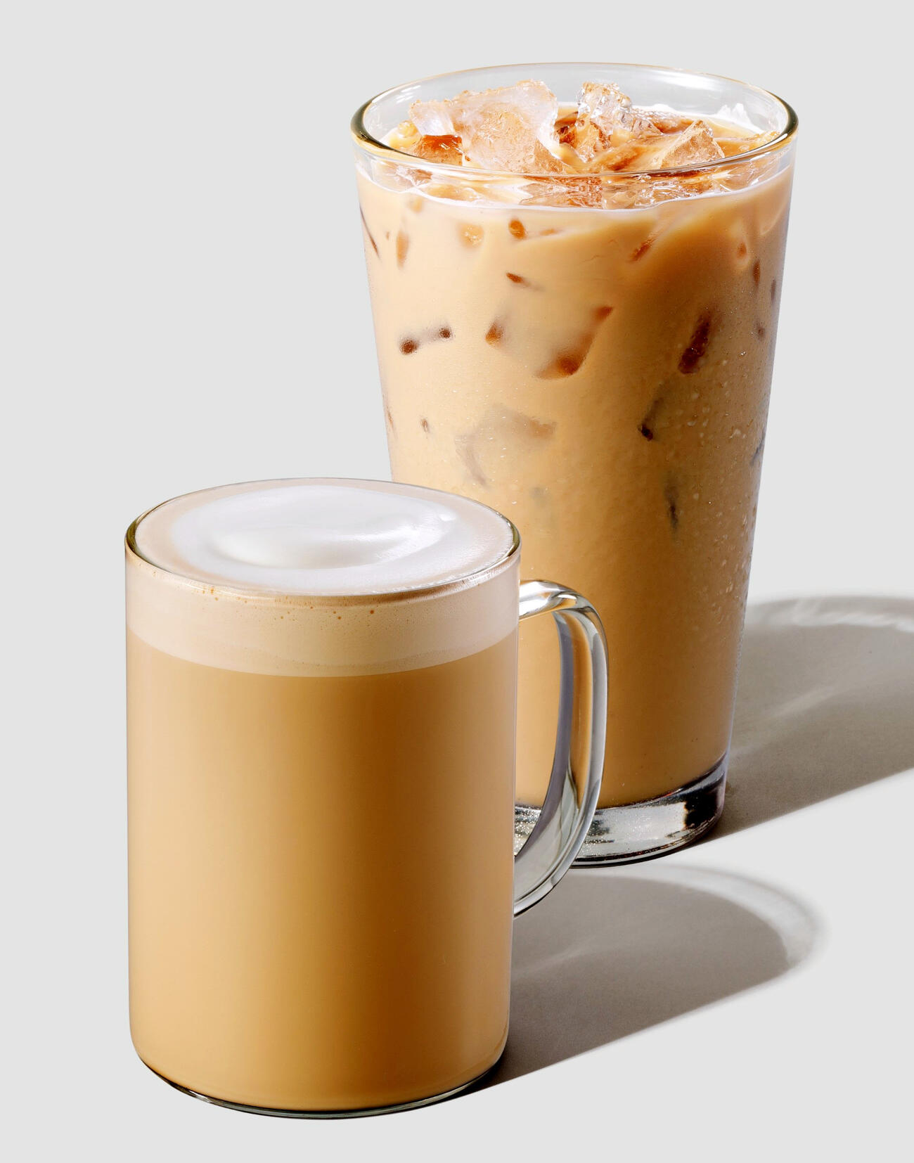 スターバックスコーヒージャパンが値上げする「スターバックス　ラテ」（共同）