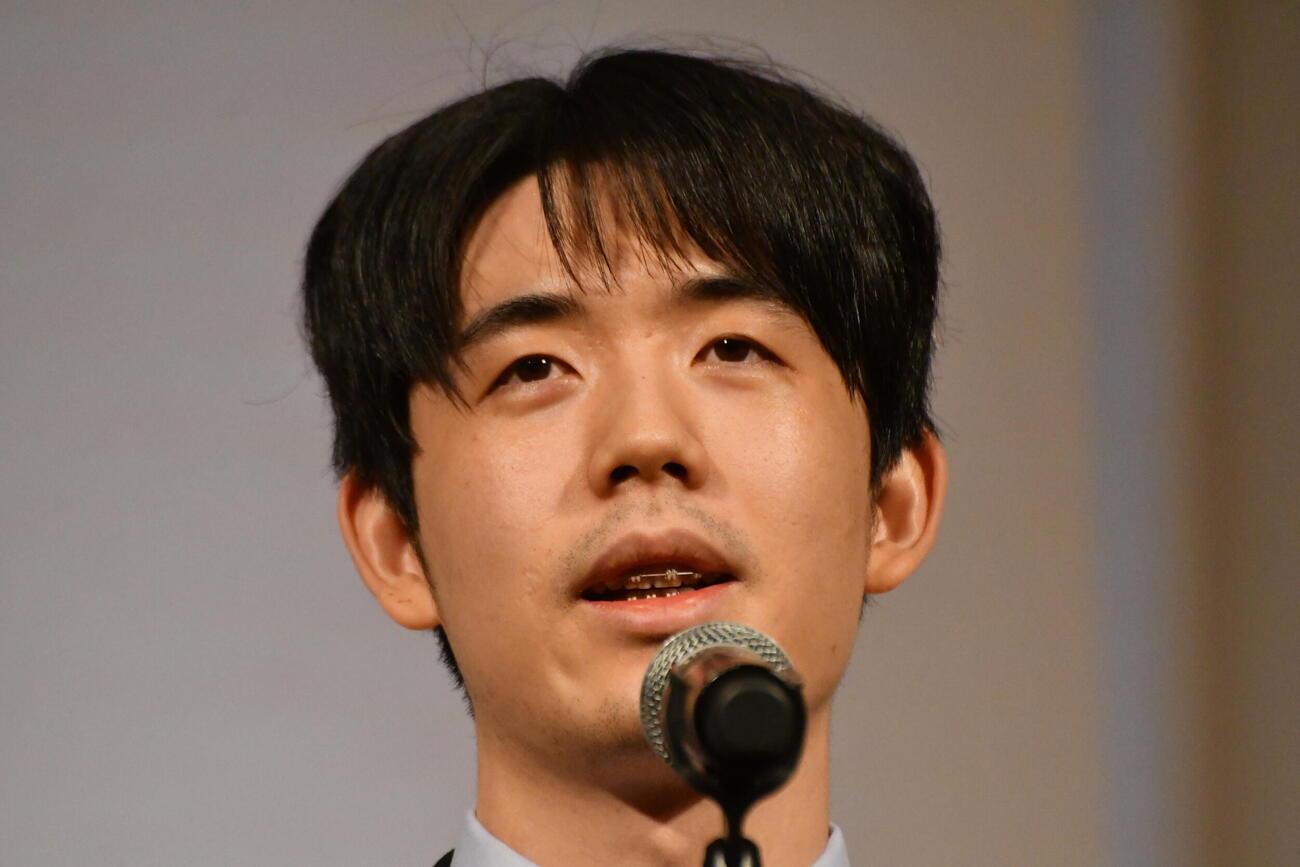 前夜祭でハロウィンの新作おやつが毎年楽しみと語った藤井聡太竜王