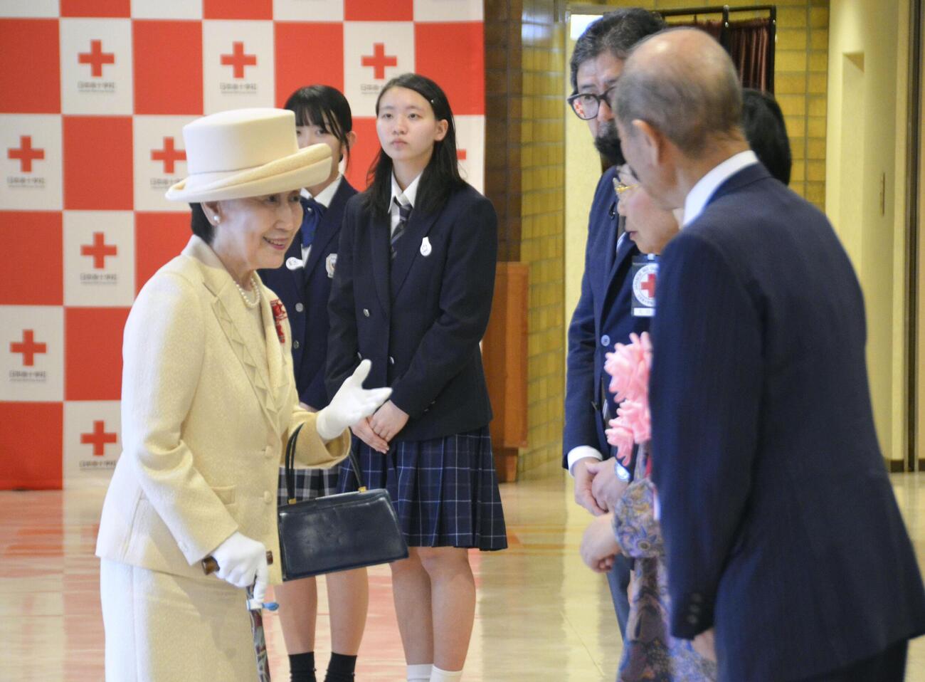 東京都赤十字大会に出席された常陸宮妃華子さま＝9日午後、東京都渋谷区(共同)