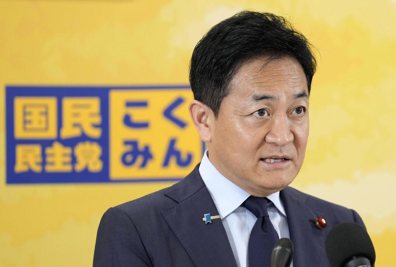 記者会見する国民民主党の玉木代表＝10月6日、国会（共同）