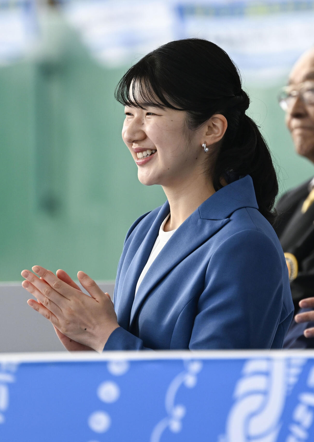 国民スポーツ大会の軟式野球の試合を観戦される愛子さま（共同）