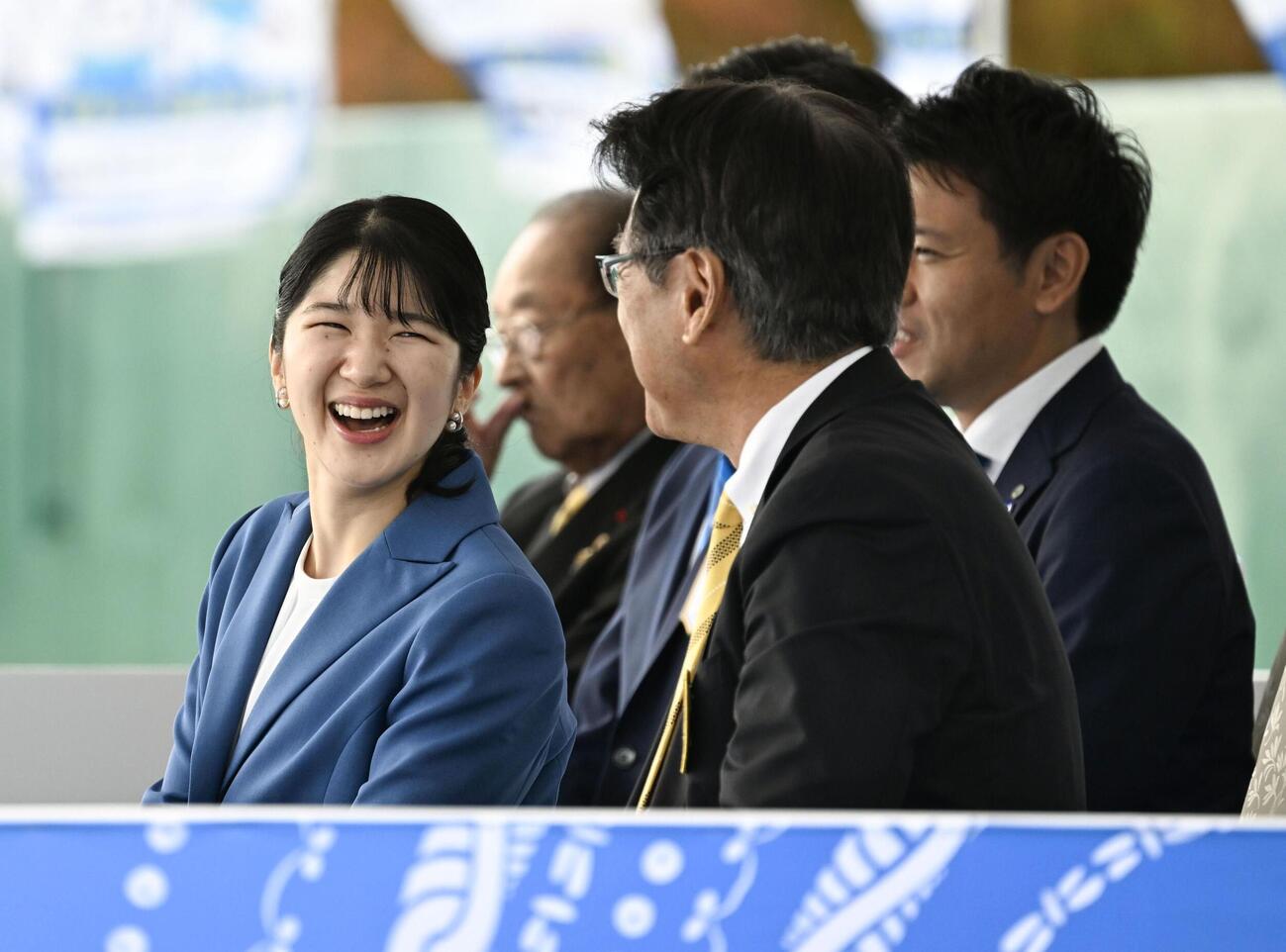 国民スポーツ大会の軟式野球の試合を観戦される愛子さま（共同）