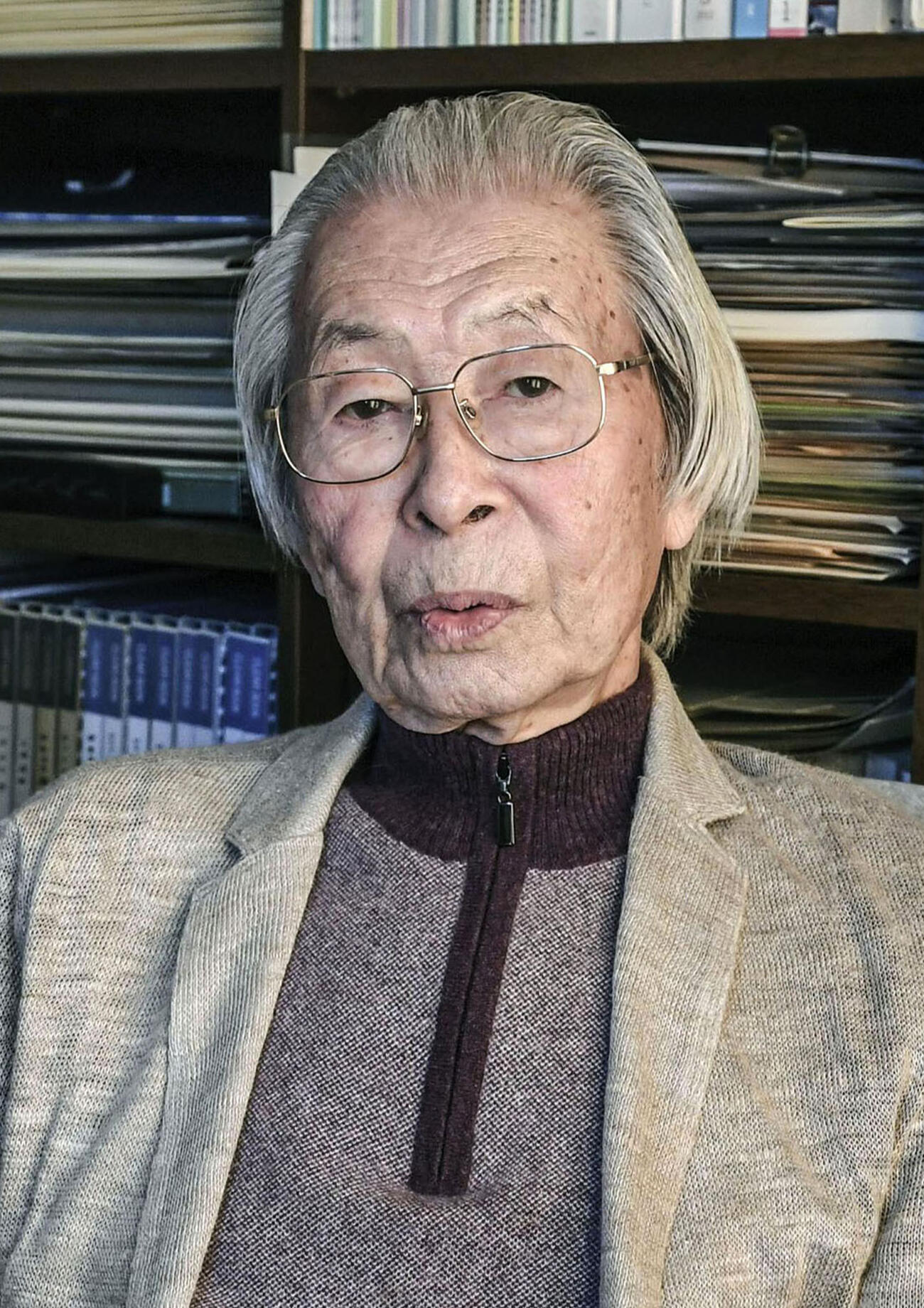 黒井千次さん（共同）