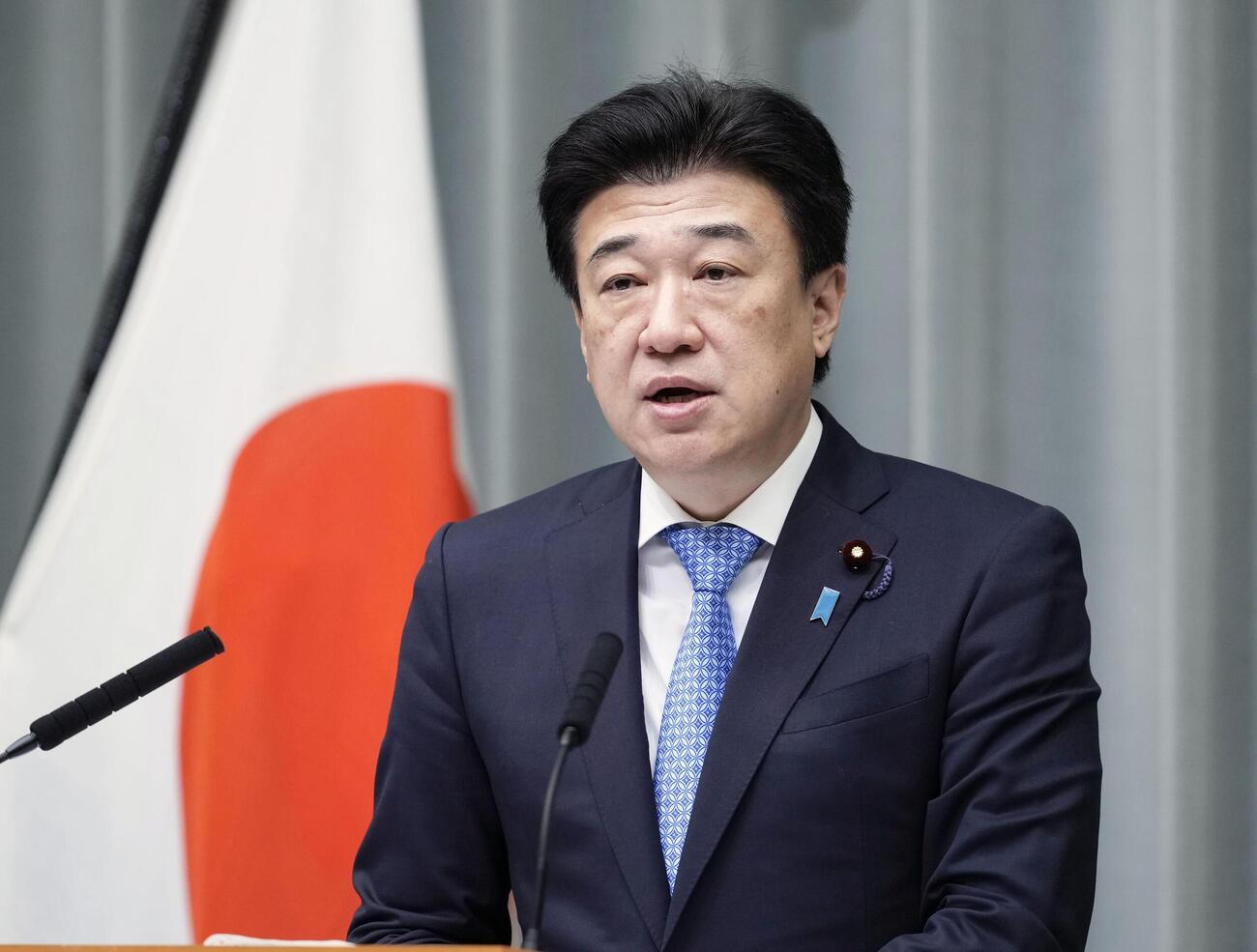 記者会見する木原官房長官＝14日午前、首相官邸（共同）