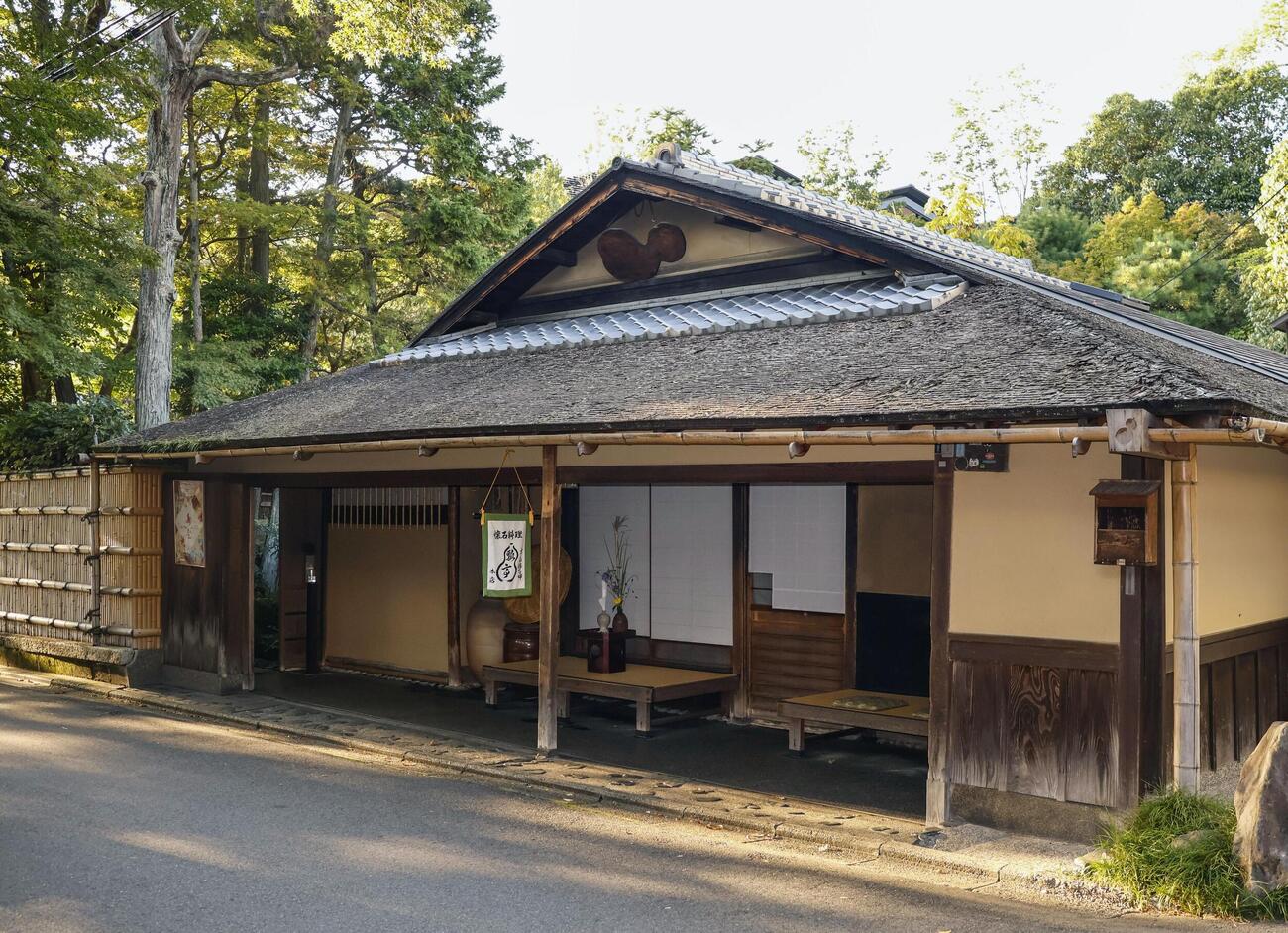 京都市の老舗料亭「瓢亭」（共同）