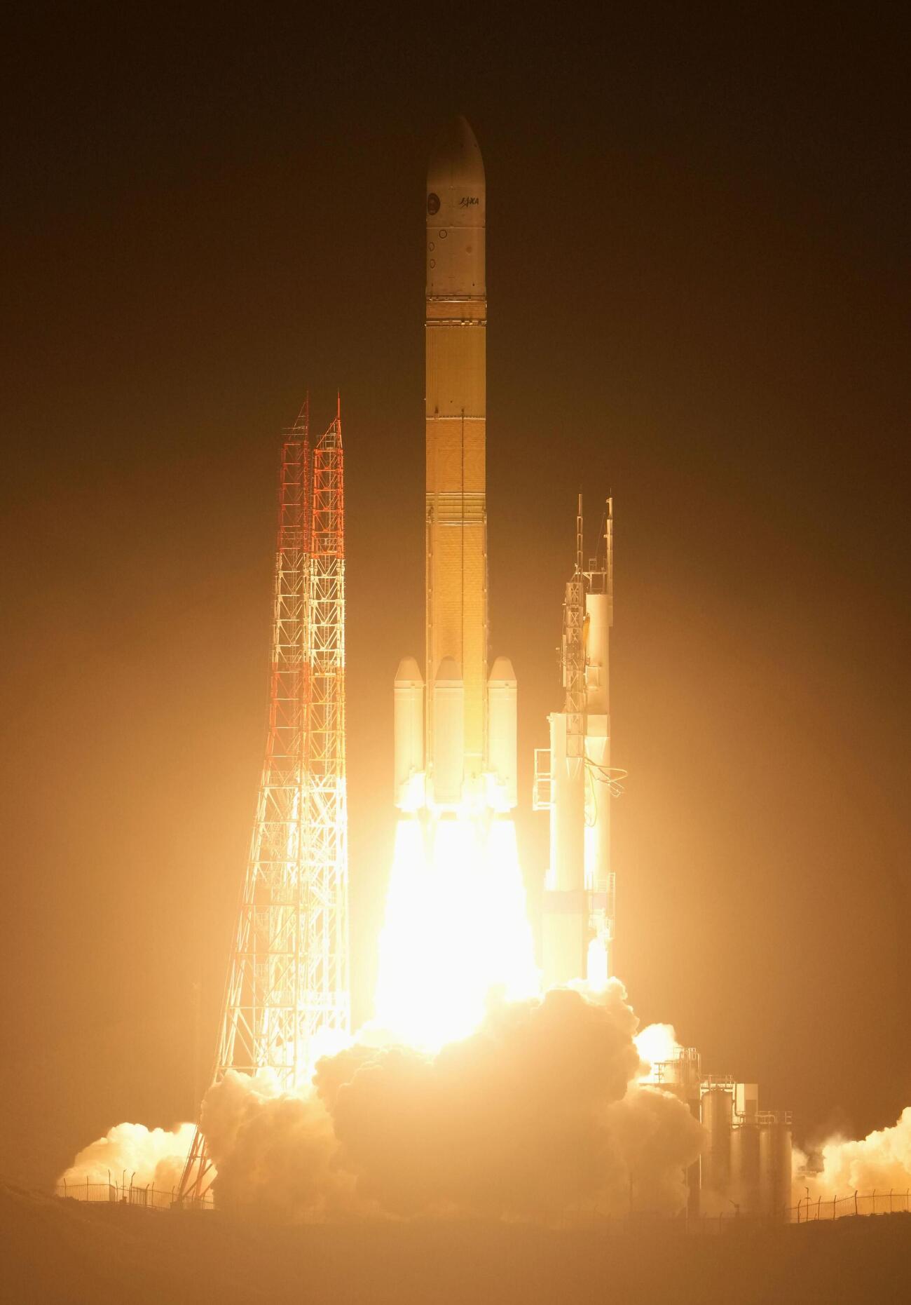 火星衛星探査計画「MMX」の探査機を載せ、鹿児島県の種子島宇宙センターから打ち上げられるH3ロケット10号機。探査機を予定の軌道に投入し、打ち上げは成功した（共同）
