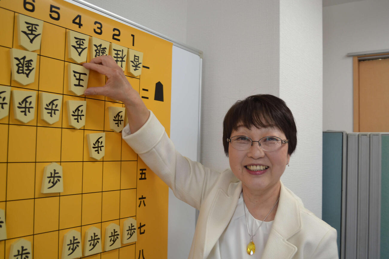 女流棋士第1号の蛸島彰子女流六段（2018年撮影）