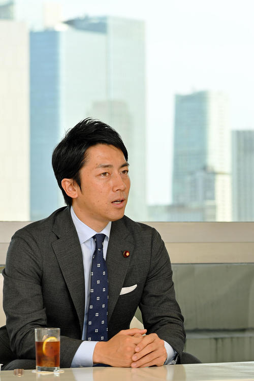 令和の抱負を語る小泉進次郎衆院議員（撮影・滝沢徹郎）