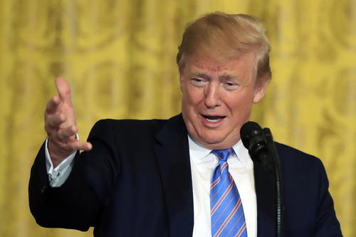 演説するトランプ大統領（AP）