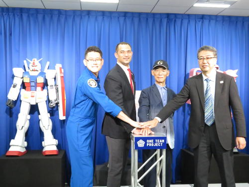 「G－SATELLITE宇宙へ」発表会見に出席した左から金井宣茂氏、室伏広治氏、富野由悠季総監督、中須賀真一教授（撮影・近藤由美子）