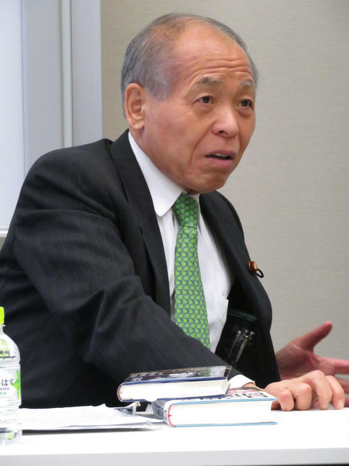 新党大地の定例会に出席した代表の鈴木宗男元衆院議員（撮影・近藤由美子）
