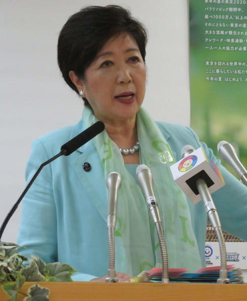 定例会見を行った東京都の小池百合子知事（撮影・近藤由美子）