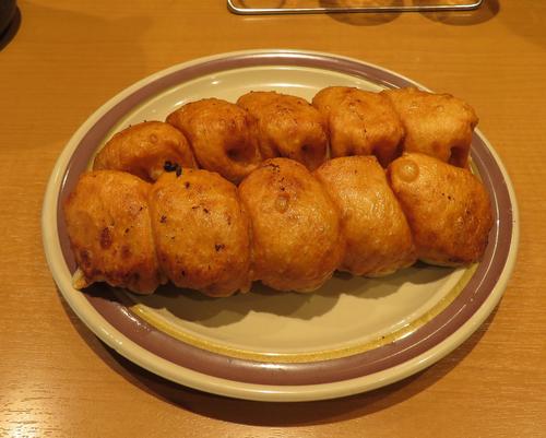 星稜・奥川が食べた金沢市にある「第7ギョーザの店」の1番人気「ホワイトギョーザ」（撮影・佐藤勝亮）