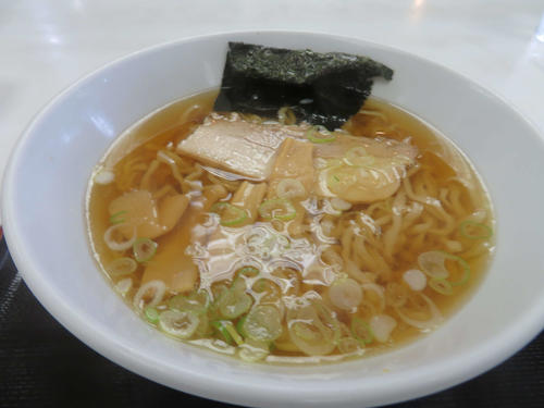 通常営業を再開した佐野サービスエリア上りで提供された、名物の佐野ラーメン（撮影・村上幸将）