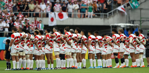 試合前、君が代斉唱をする日本代表の選手たち（2019年9月28日撮影）