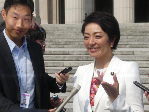 辞任した河井法相の妻、河井案里参院議員