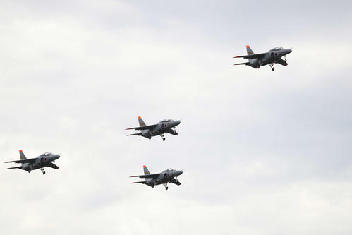 T－4　中等練習機