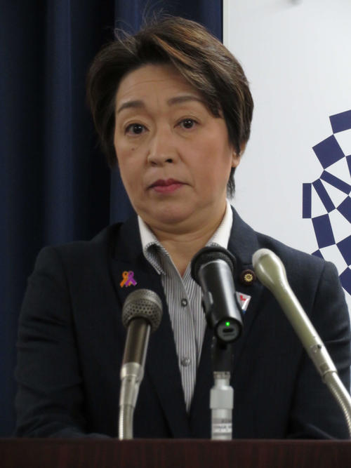 閣議後の定例会見を行った橋本聖子五輪相（撮影・近藤由美子）