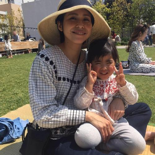 松永真菜さんと莉子ちゃん（遺族提供）