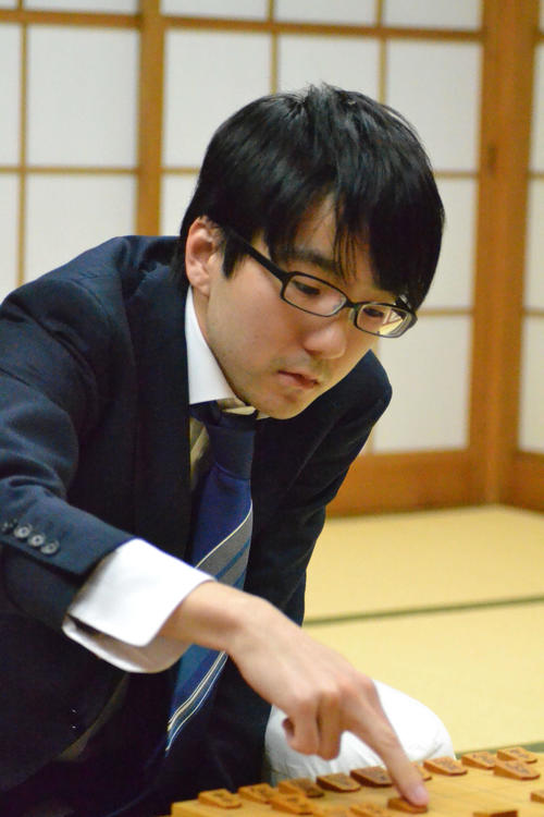 渡辺明棋王への挑戦権を獲得し、タイトル戦に初めて登場する本田奎四段