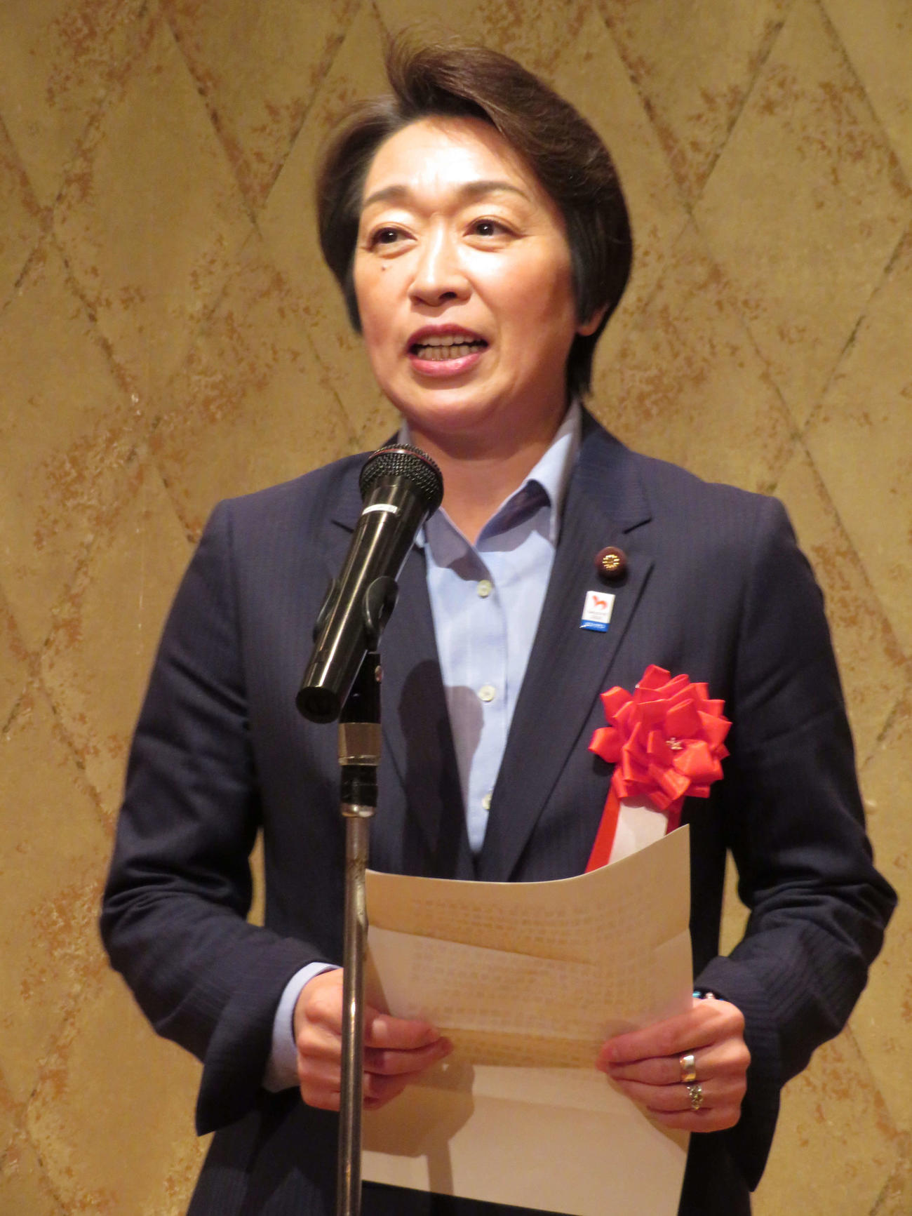 「ふくしまプライド。食材博～食の交流会～」に出席した橋本聖子五輪相（撮影・近藤由美子）
