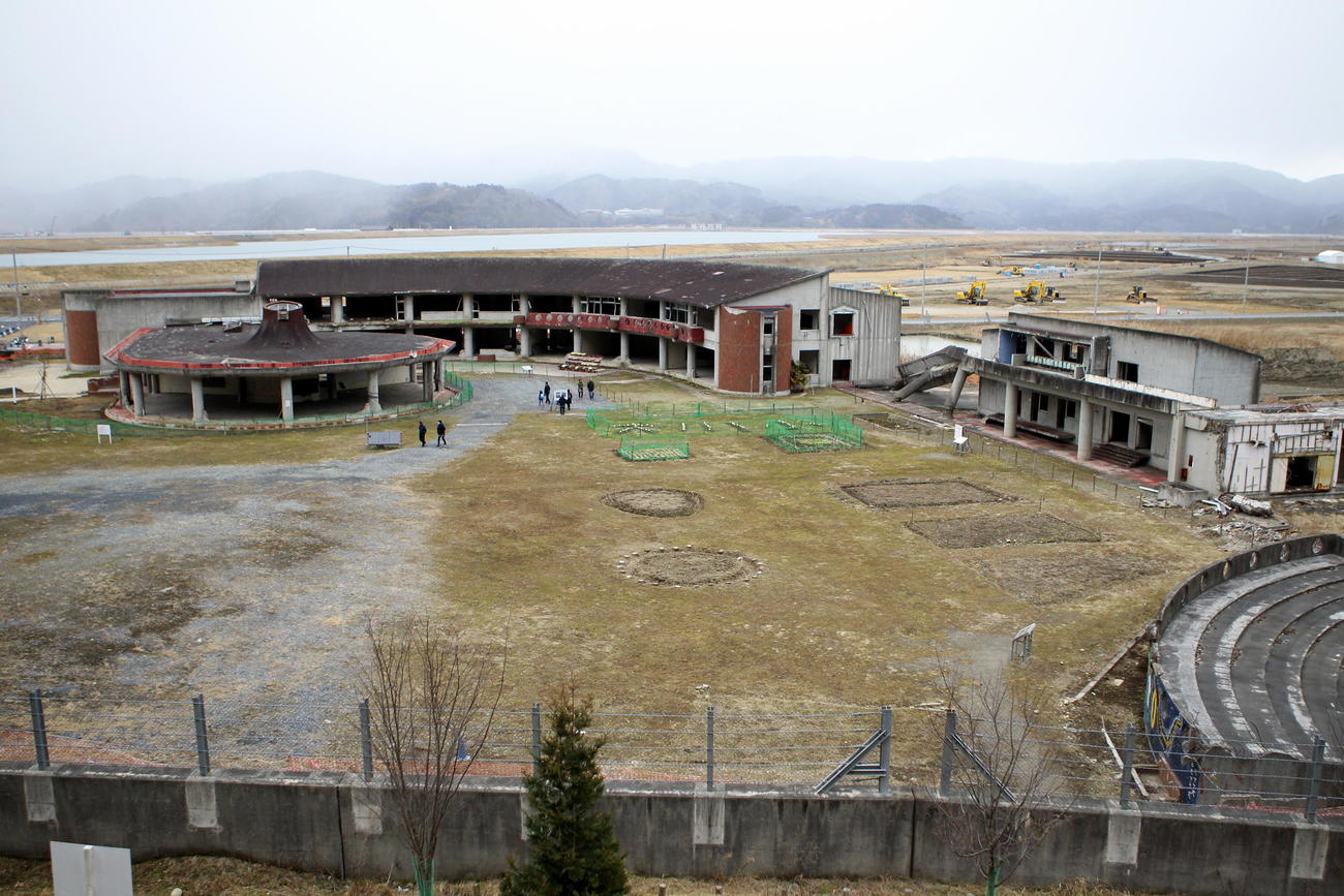 震災から9年が経過する大川小の全景（撮影・三須一紀）