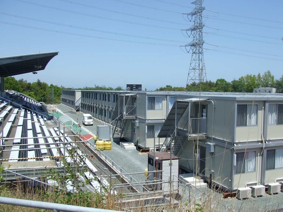 東日本大震災発生後に福島第1原発事故の対応拠点となり、住宅が作られたJヴィレッジスタジアム（Jヴィレッジ提供）