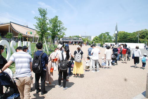 天王寺動物園 すごい人 長蛇の列に入場制限 社会写真ニュース 日刊スポーツ
