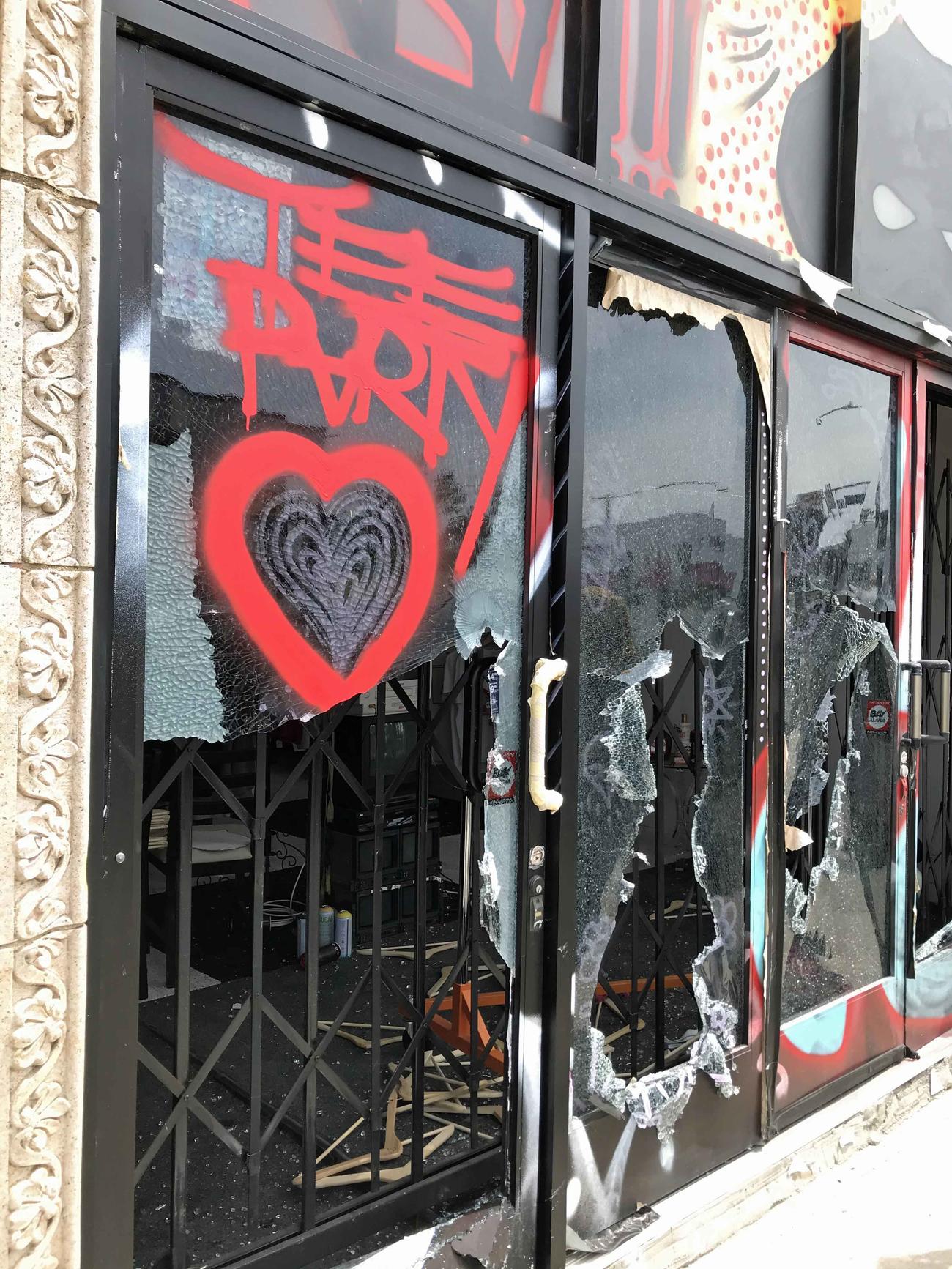 ウエストハリウッドで略奪被害にあった店舗